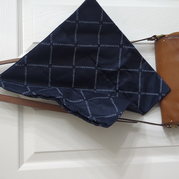 NWT Tignanello crossbody brown - Picture 3 of 4